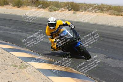 media/Apr-10-2022-SoCal Trackdays (Sun) [[f104b12566]]/Turn 3 Inside (1150am)/